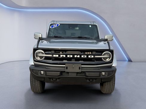 Used 2024 Ford Bronco Outer Banks AWD/4WD image 8