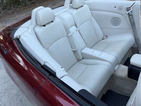 Used 2010 Lexus IS 250C image 19