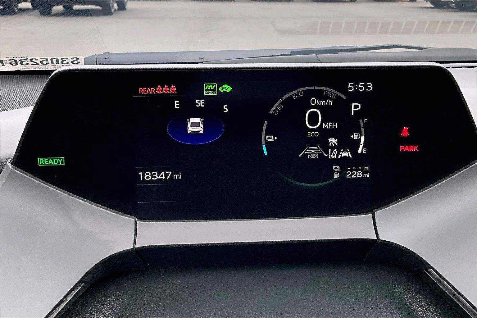 Used 2025 Toyota Prius Plug-In Hybrid FWD image 13