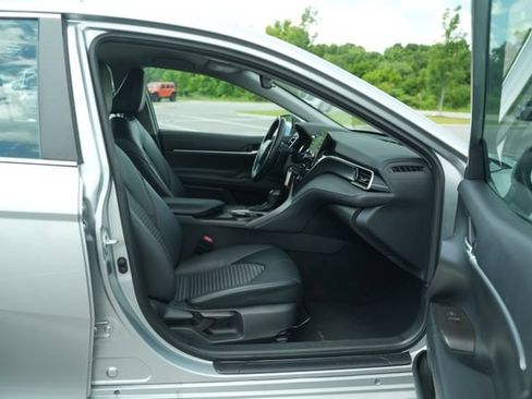 Used 2023 Toyota Camry SE FWD image 20