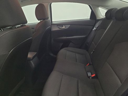 Used 2021 Kia Forte LXS FWD image 18