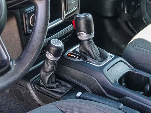Certified 2023 Jeep Wrangler Unlimited Sport AWD/4WD image 18