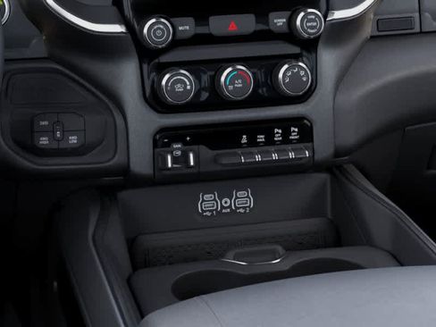 New 2026 RAM 2500 Big Horn AWD/4WD image 24