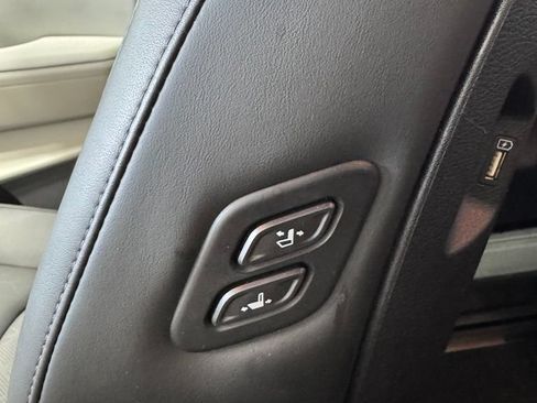 Used 2022 Kia Carnival SX FWD image 19