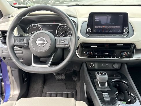 Certified 2023 Nissan Rogue SV w/ SV Premium Package AWD/4WD image 7
