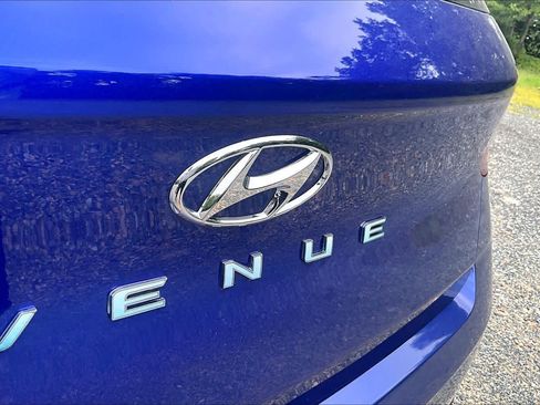 Used 2026 Hyundai Venue SEL FWD image 31