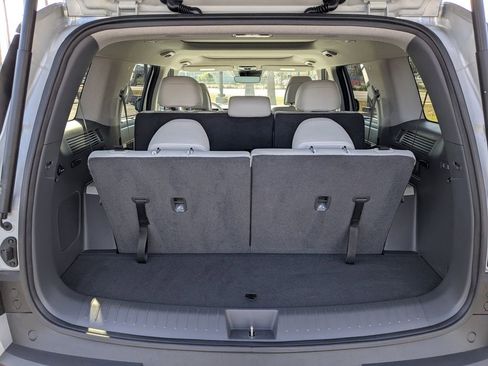 Used 2024 Hyundai Santa Fe Limited image 13