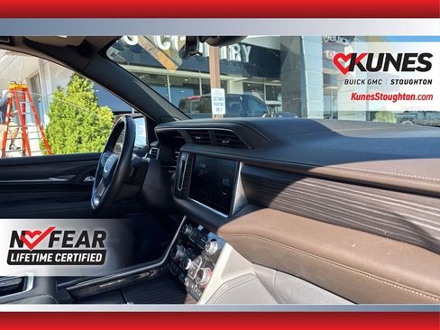 Used 2024 GMC Yukon Denali w/ Denali Reserve Package image 53