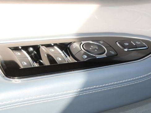 Used 2024 Lincoln Navigator Black Label AWD/4WD image 14