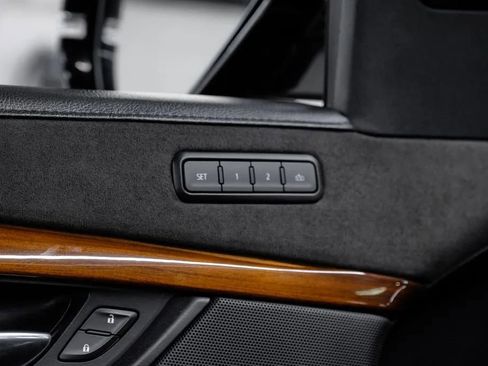 Used 2020 Cadillac Escalade ESV Luxury RWD image 50