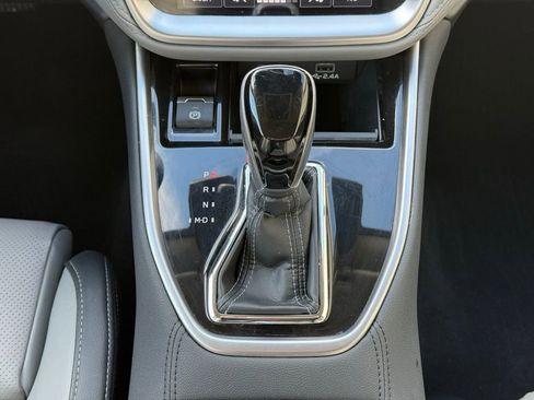 Used 2023 Subaru Outback Limited image 18