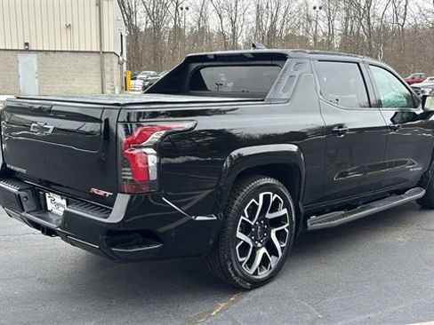 Used 2024 Chevrolet Silverado EV RST image 28