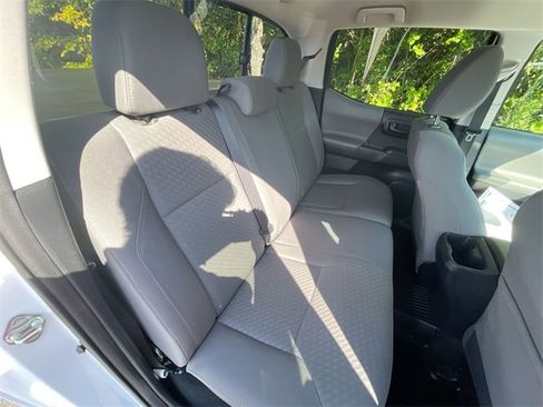 Used 2020 Toyota Tacoma SR image 23