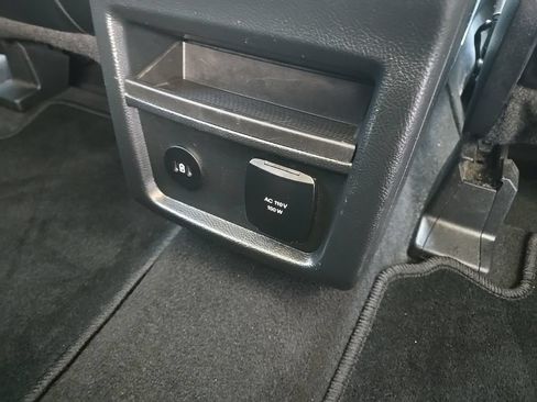 Used 2024 Ford Edge Titanium AWD/4WD image 82