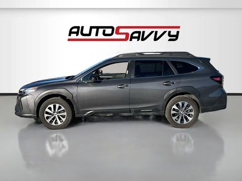 Used 2023 Subaru Outback Limited AWD/4WD image 4