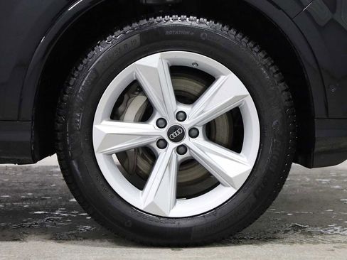 Used 2022 Audi Q7 Premium w/ Convenience Package image 12