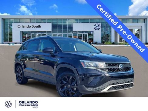 Certified 2023 Volkswagen Taos SE w/ Black Wheel Package FWD image 1