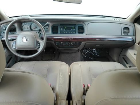 Used 2003 Mercury Grand Marquis GS RWD image 3