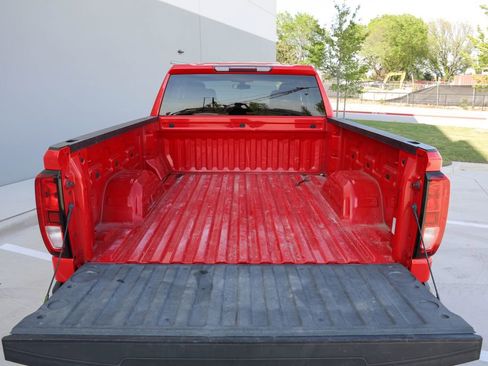 Used 2020 GMC Sierra 1500 Elevation RWD image 25