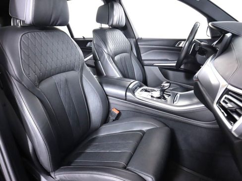 Used 2020 BMW X5 M50i image 46