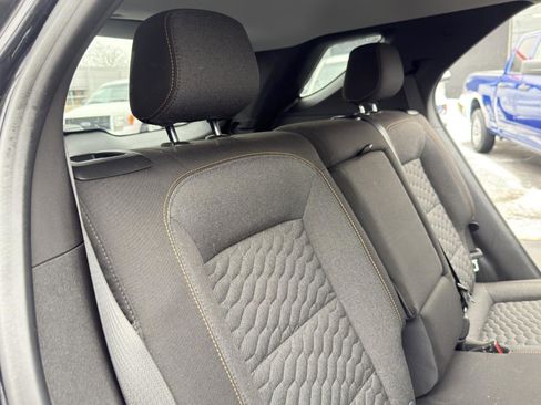 Used 2021 Chevrolet Equinox LT w/ Driver Convenience Package image 55