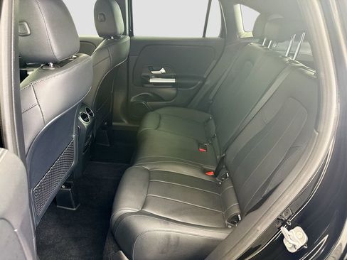 Certified 2025 Mercedes-Benz GLA 250 image 19