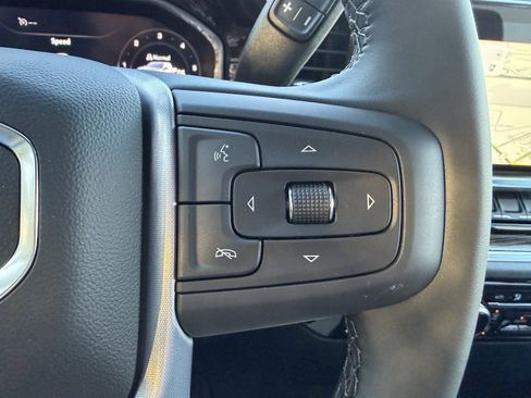 New 2026 GMC Sierra 1500 SLE image 15