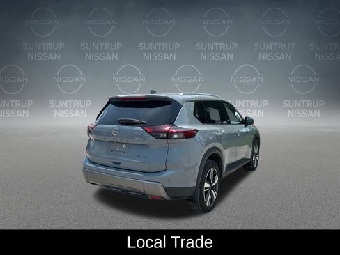 Used 2024 Nissan Rogue SL AWD/4WD image 7