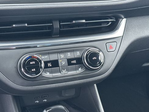 Used 2024 Buick Envista Preferred w/ Convenience I Package image 26