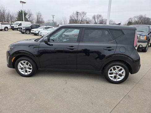 Used 2024 Kia Soul LX w/ Option Group 015 image 6