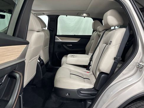 Certified 2025 MAZDA CX-90 Plug-In Hybrid w/Premium Sport image 13