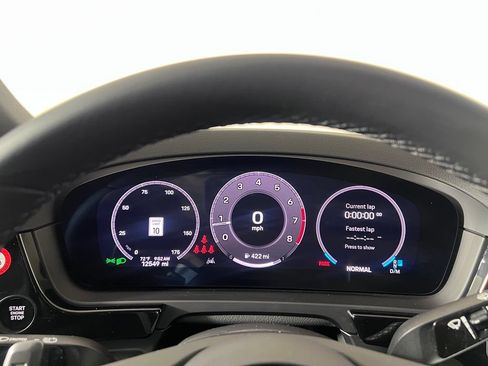 Certified 2024 Porsche Cayenne Coupe AWD/4WD image 22
