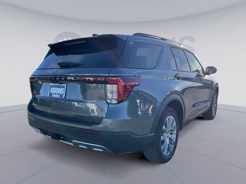 Used 2026 Ford Explorer Active image 7