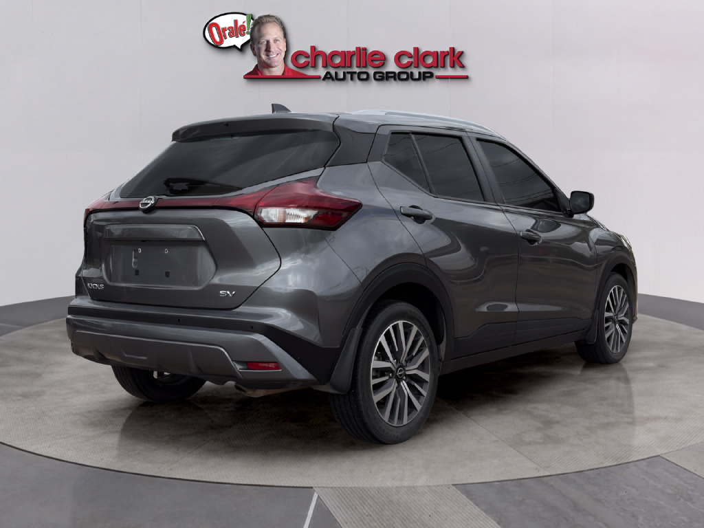 Used 2024 Nissan Kicks SV FWD image 5