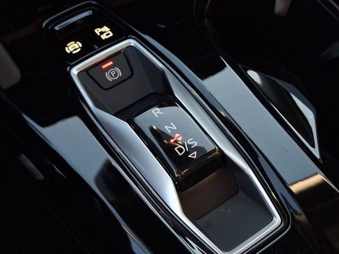 Used 2025 Audi Q5 Prestige image 15