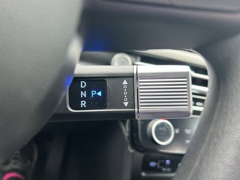 Used 2025 Hyundai Tucson Blue image 25