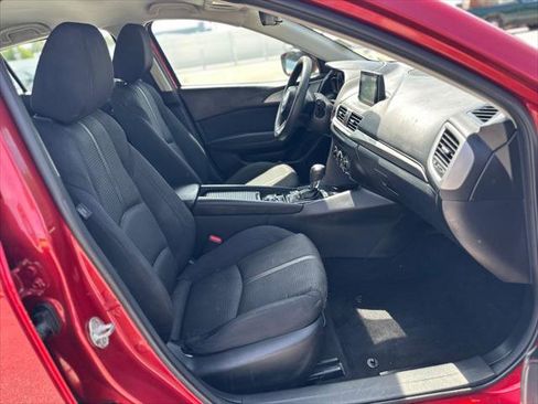 Used 2018 MAZDA MAZDA3 Sport w/ Preferred Equipment Package FWD image 17
