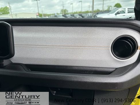 Used 2024 Jeep Wrangler Unlimited Sport AWD/4WD image 20