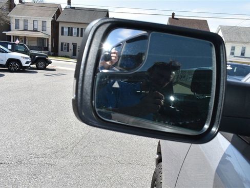 Used 2024 RAM 1500 Big Horn image 10