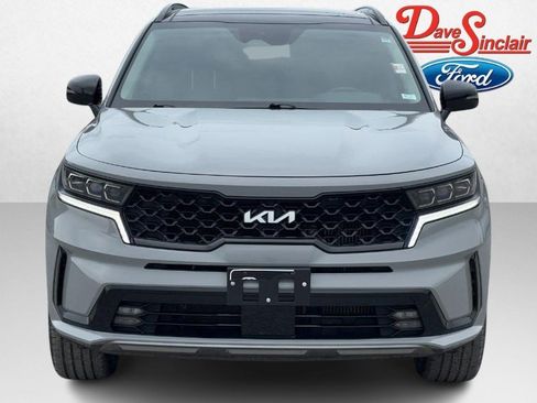 Used 2023 Kia Sorento SX FWD image 2