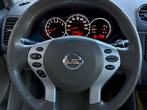 Used 2011 Nissan Altima 3.5 SR w/ 3.5SR Premium Pkg image 20