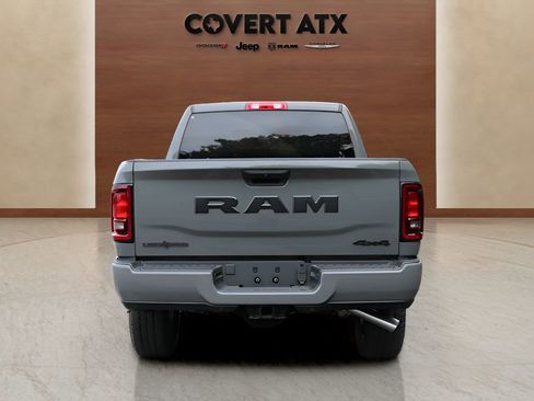 New 2026 RAM 2500 Big Horn AWD/4WD image 4