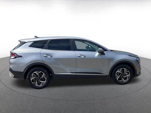 Used 2025 Kia Sportage LX FWD image 16