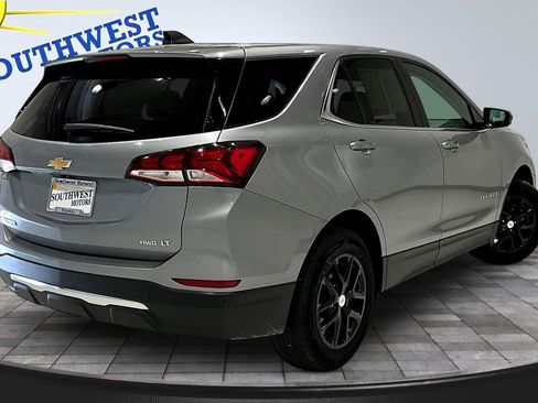 Used 2024 Chevrolet Equinox LT AWD/4WD image 6