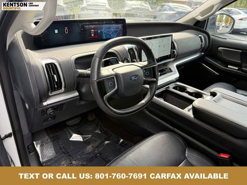 Used 2025 Ford Expedition Max Platinum AWD/4WD image 28