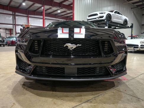Used 2024 Ford Mustang GT Premium image 12
