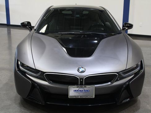 Used 2015 BMW i8 image 4