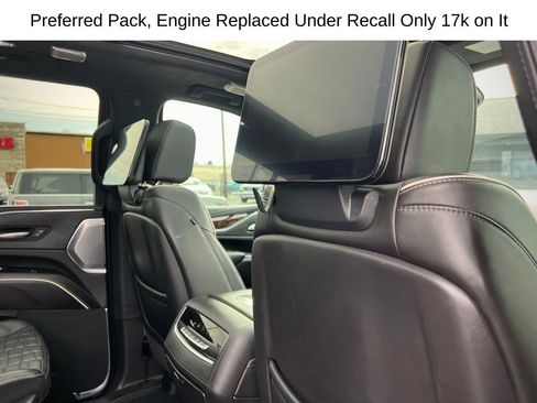 Used 2022 Cadillac Escalade ESV Sport Platinum w/ LPO, ONYX Package image 34