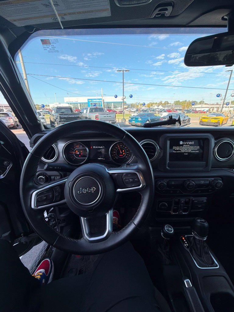 Used 2019 Jeep Wrangler Unlimited Sahara AWD/4WD image 11