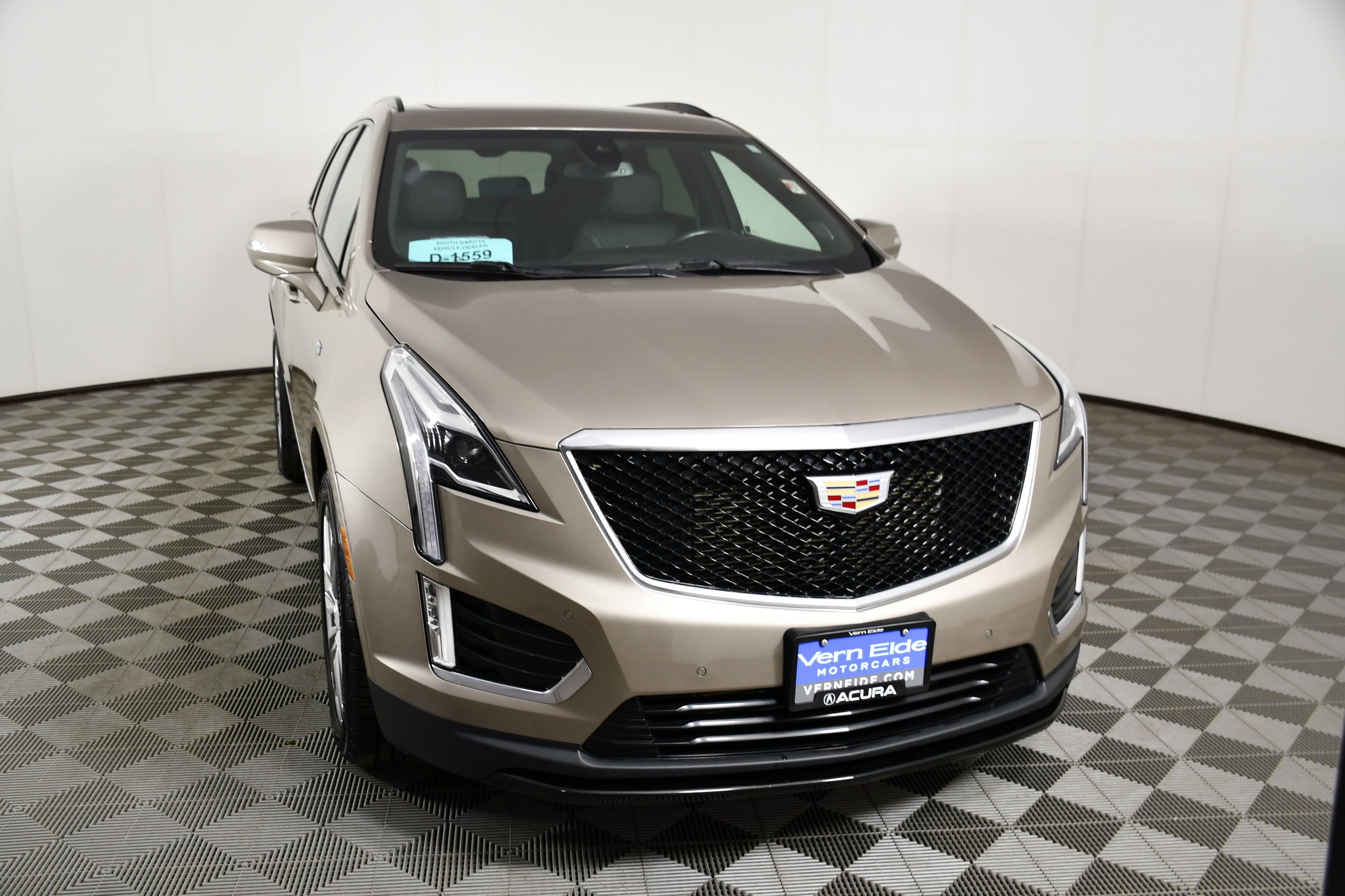 Used 2023 Cadillac XT5 Sportv AWD/4WD image 3